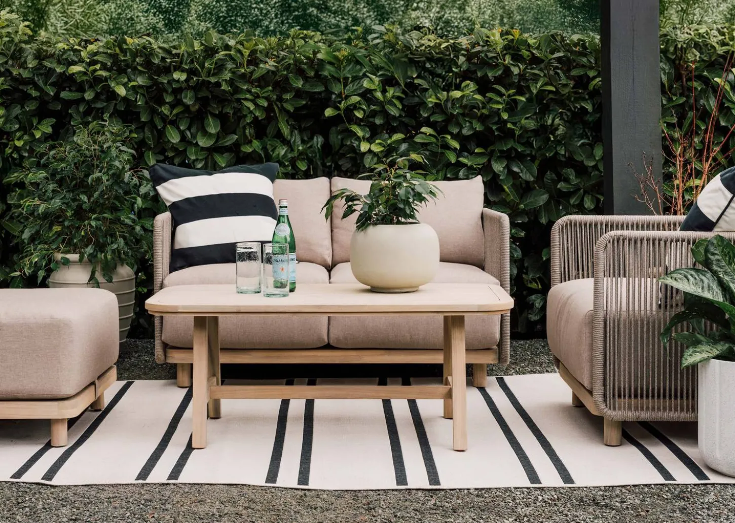 Belize Outdoor Loveseat -Sand
