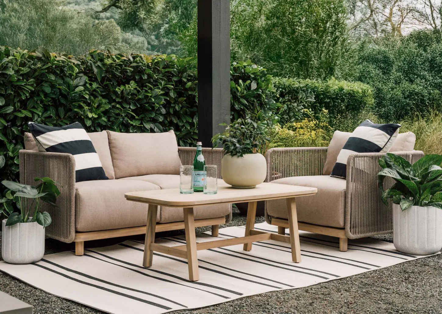Belize Outdoor Loveseat -Sand