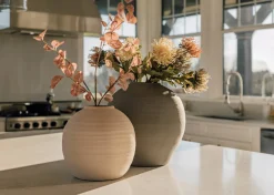 Daleyza Vase