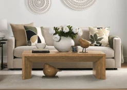 Dalia Pillow