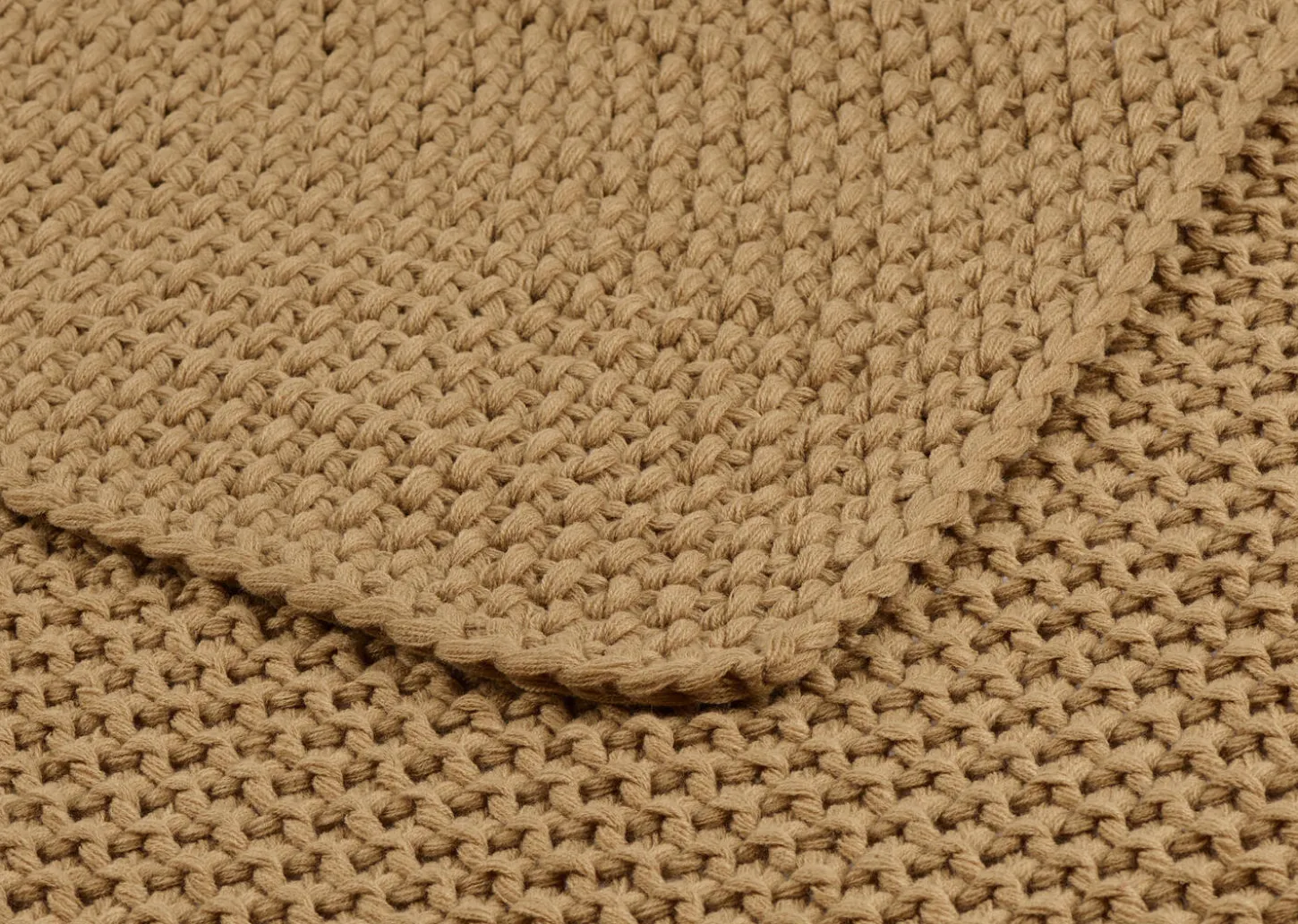 Kelvin Throw Caramel