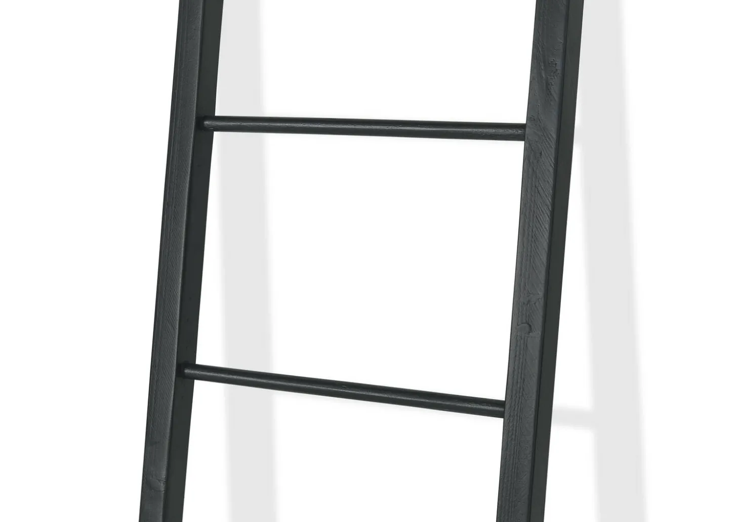 Merriam Blanket Ladder