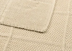 Nicholine Throw