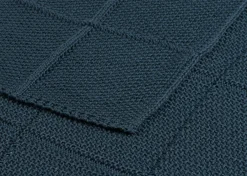 Nicholine Throw