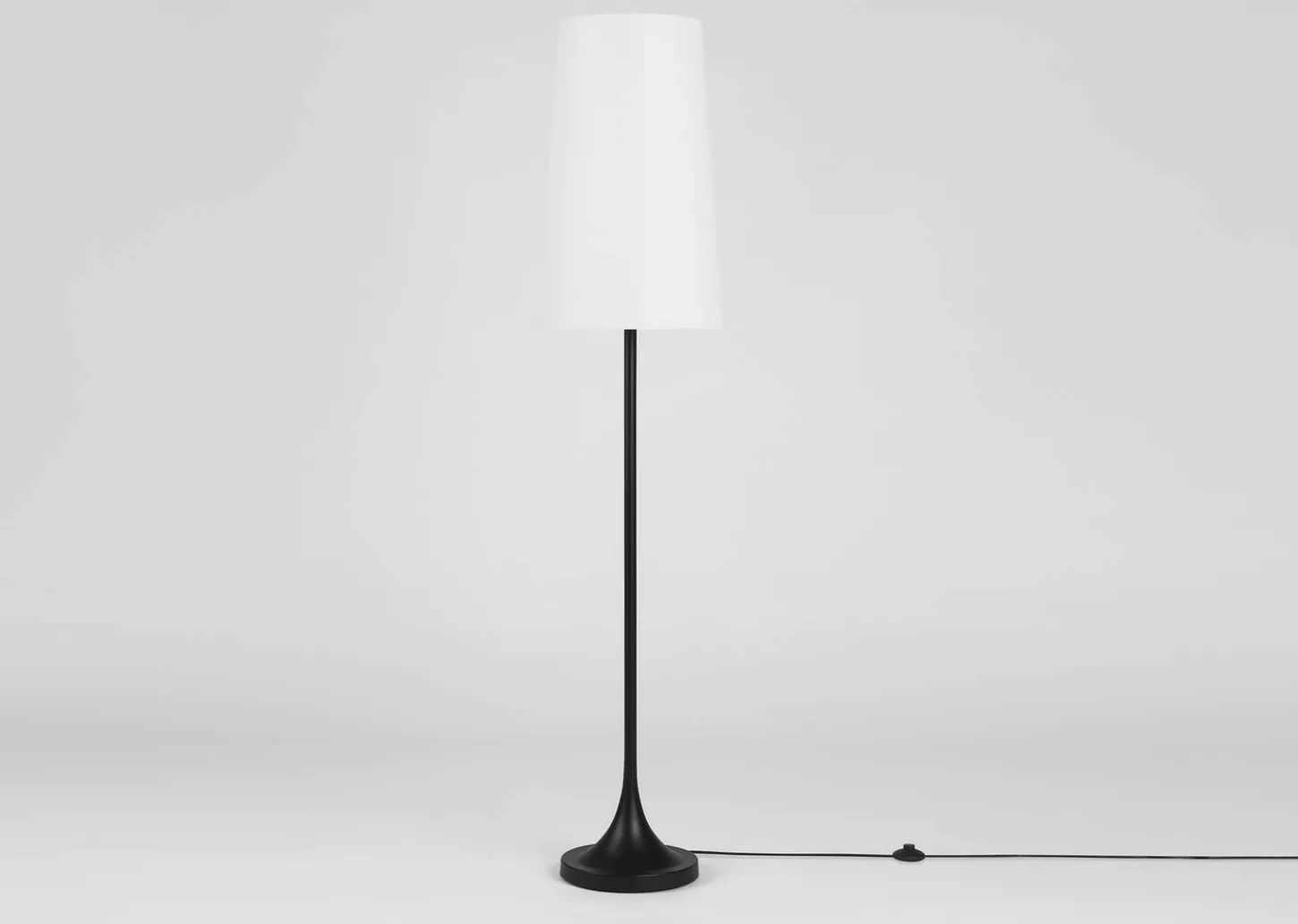 Wiley Floor Lamp Black